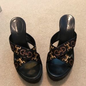 Gucci Black Wedges